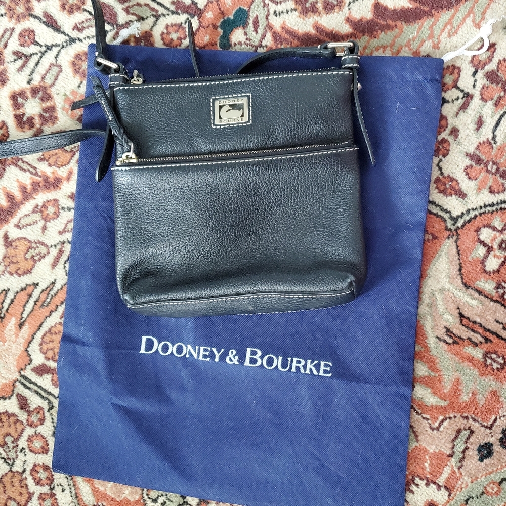 Dooney & Bourke black leather purse